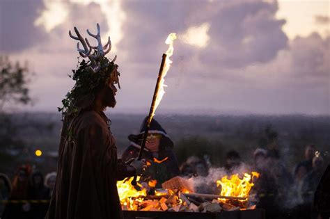 Pagan Rituals in the Age of Connectivity: How Facebook is Changing the Way We Practice
